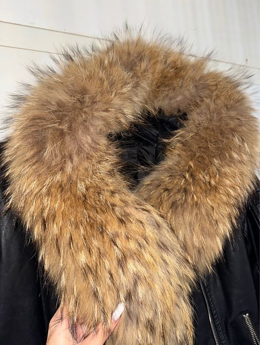 Geaca din piele cu blana detasabila