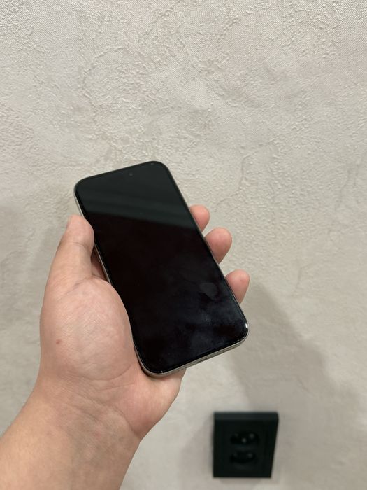 Продам айфон 15 про