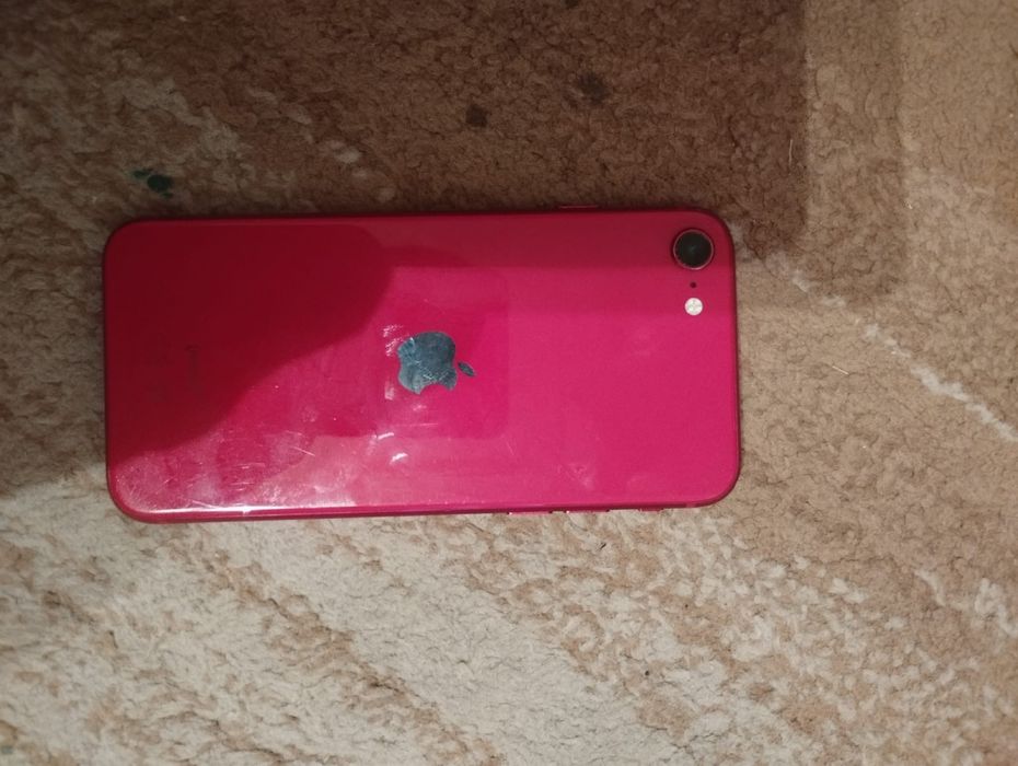 Iphone se 2020 продам или обменяю