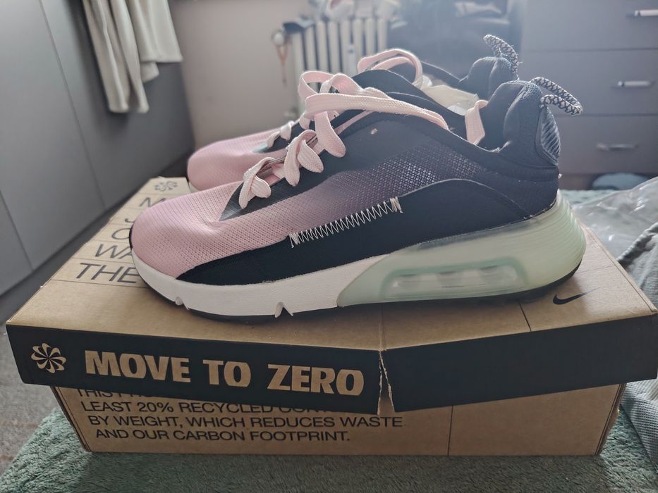 Маратонки  Нике 38 номер