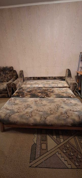 Диван+2 кресла+4 стула+софа