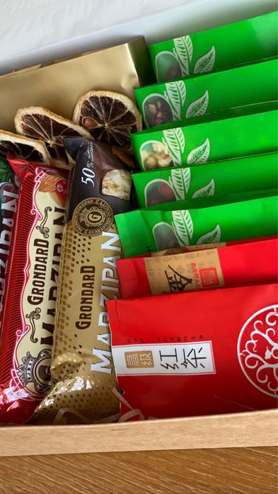 Чайные подарочные наборы .