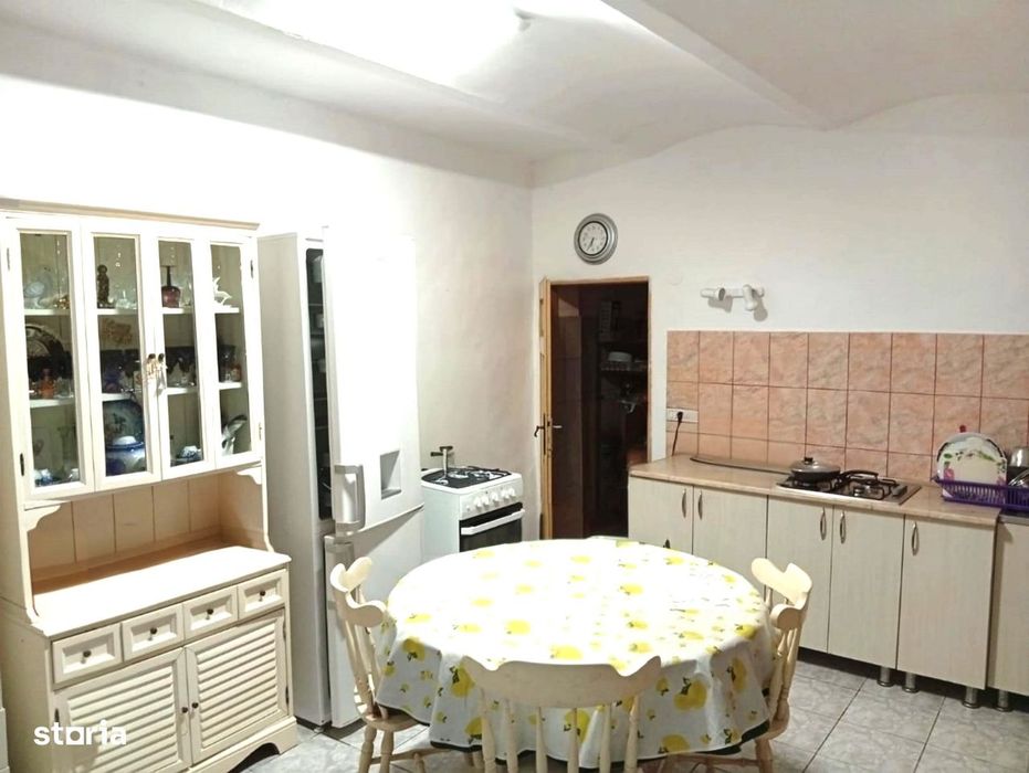 Casa de vanzare in Sagu