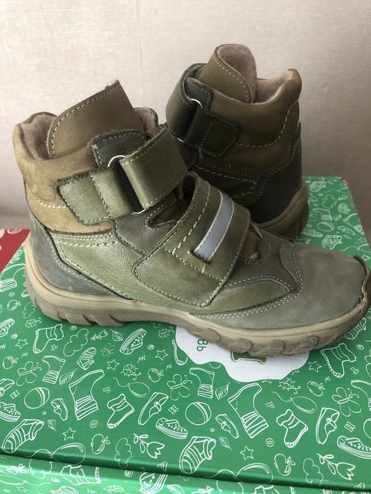 Продам ботиночки осенние