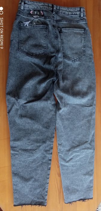 Дънки 26 размер . Графит цвят .