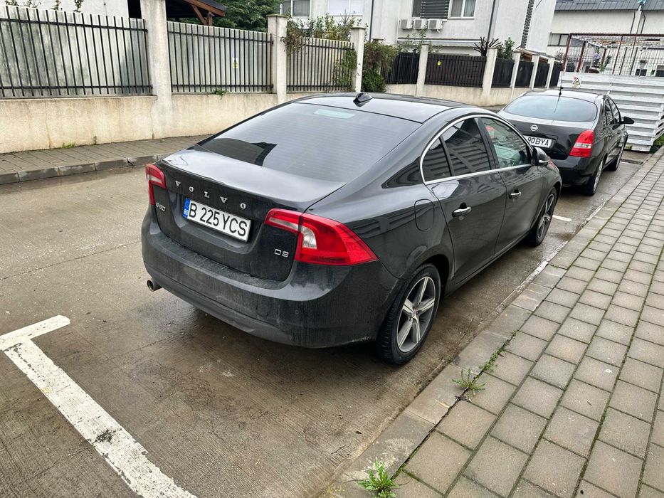 Volvo S60 D3 2.0 5 Cilindrii Automat, Euro 5, 2012, Momentum