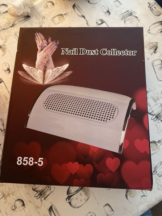 Aspirator manichiura