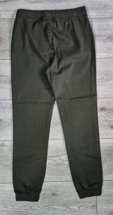 Pantaloni noi Sinsay mărimea 152