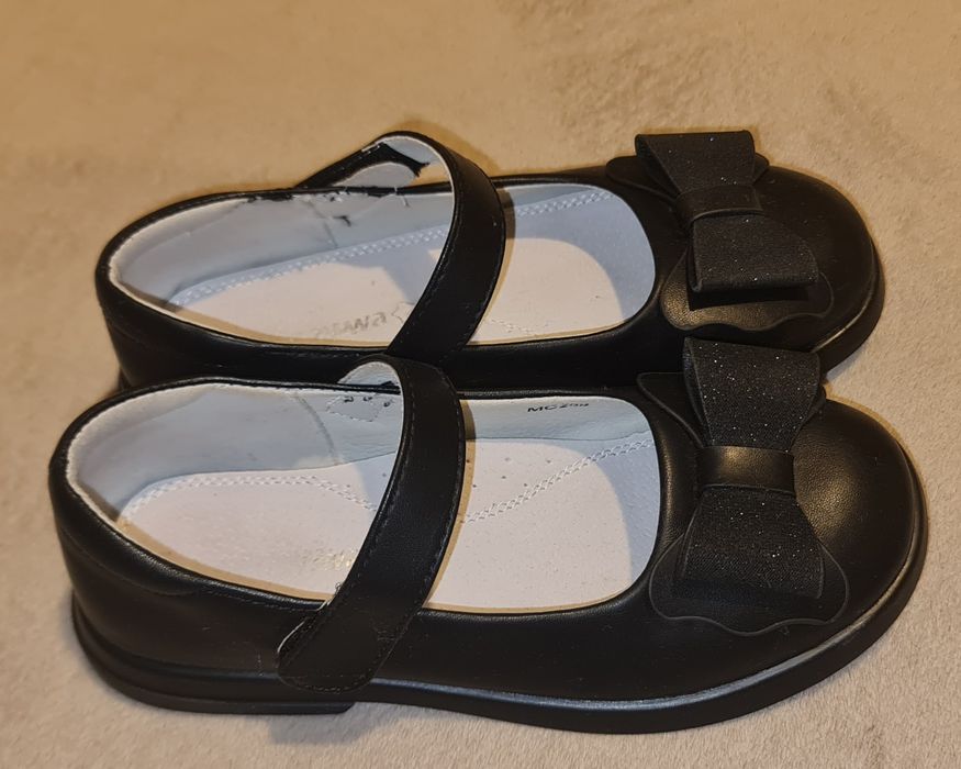 Pantofi scoala piele noi