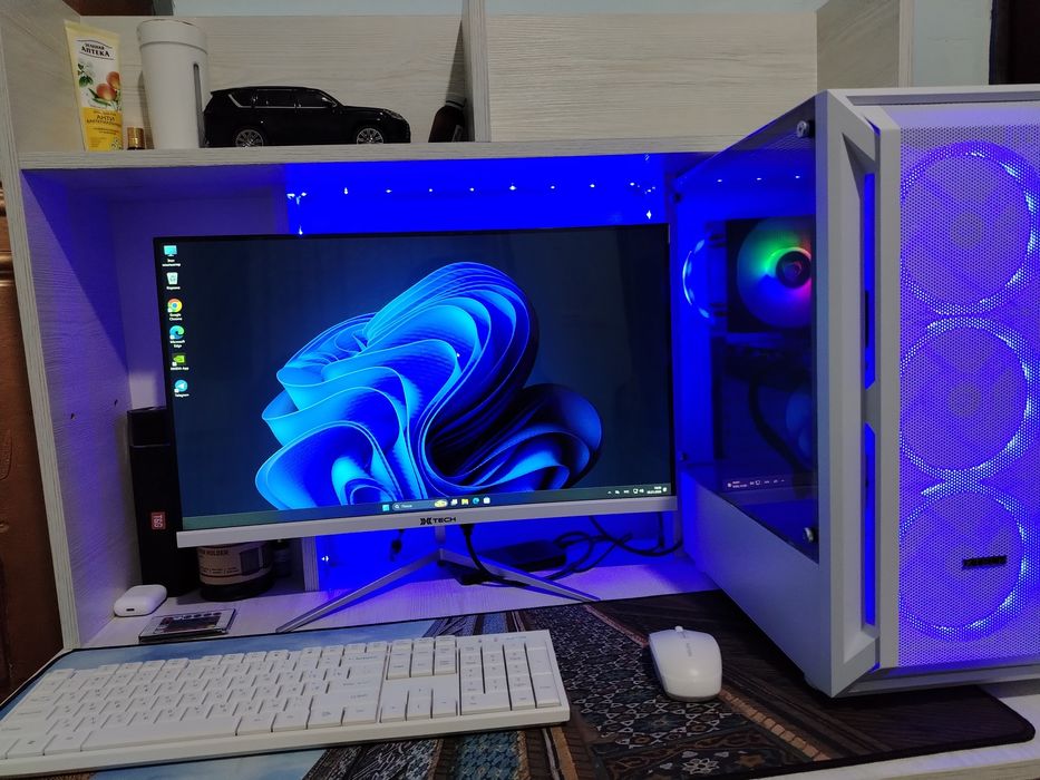 Kamputer XTECH keys sotladi