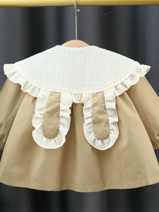 Стильный плащик на малышек