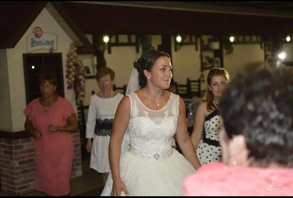 Свадебное платье