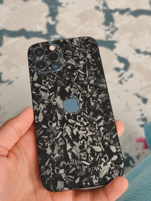 iPhone 12 pro на 256гб