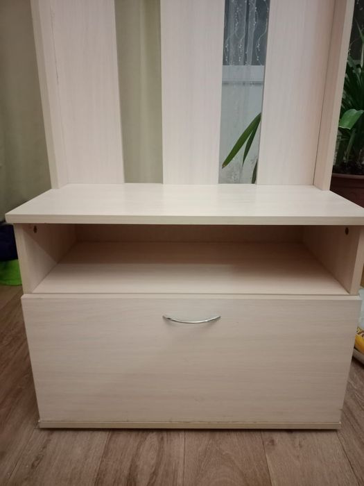 Продам прихожую б/у