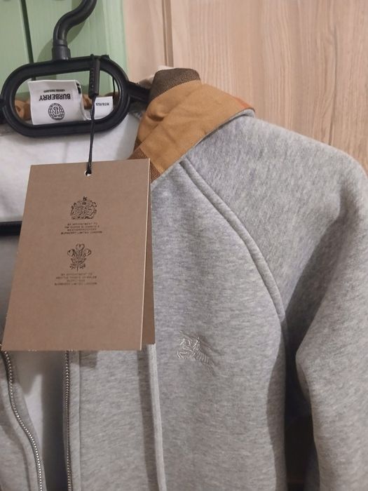 Hanorac gri Burberry