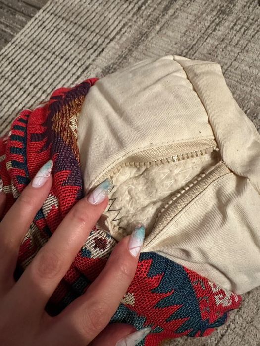 Болстеры для йоги Айенгара.