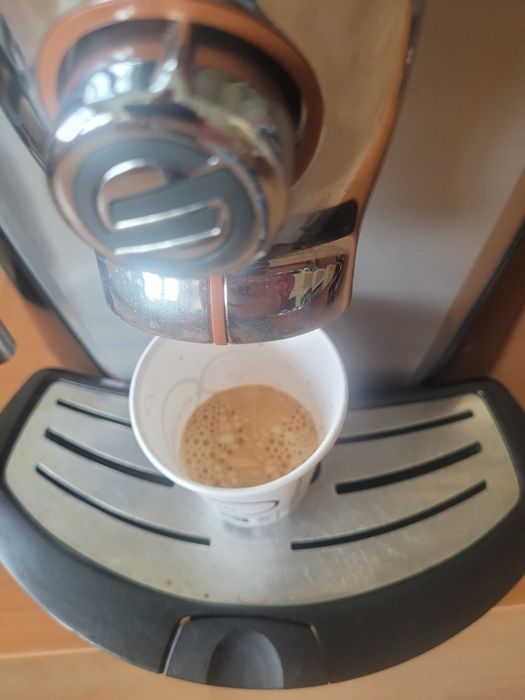 Работеща кафемашина Saeco с тъчскриин дисплей