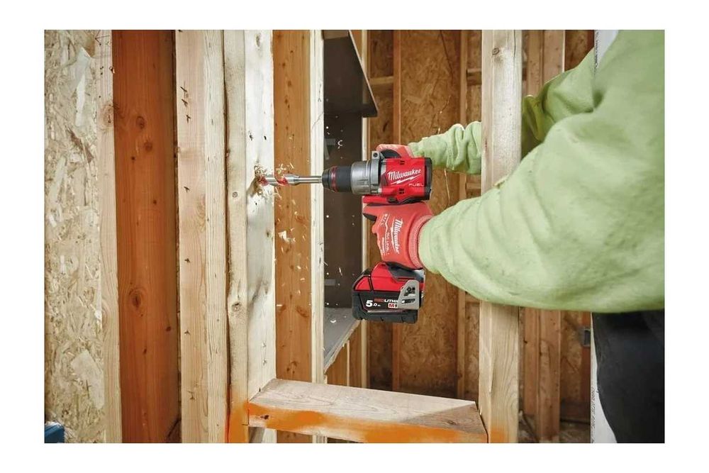 Аккумуляторная дрель-шуруповерт Milwaukee M18 FDD3-0X