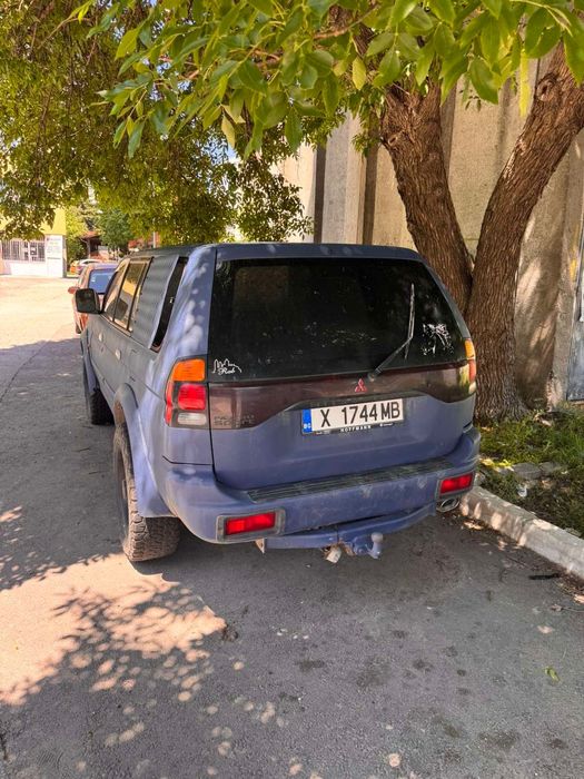 Продавам Mitsubishi Pajero Sport на части