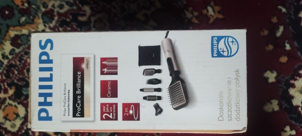 Продам фен-щетку Philips