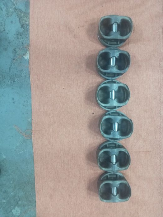 Продам поршня на Мерседес