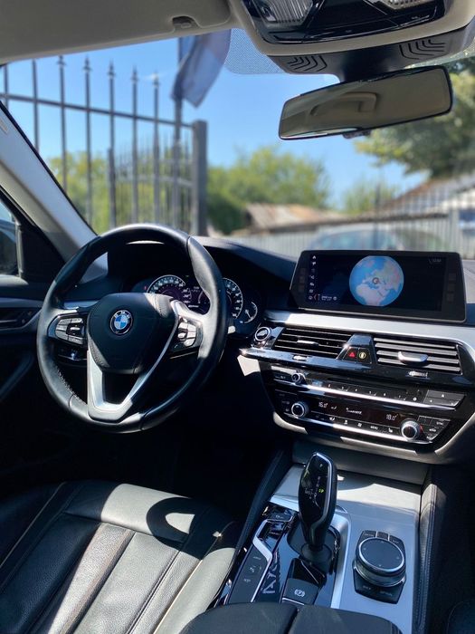 BMW Seria 5 G30 530e 2.0i-252cp/ Plug-in Hybrid/ Head up/ Euro 6b/ 2017