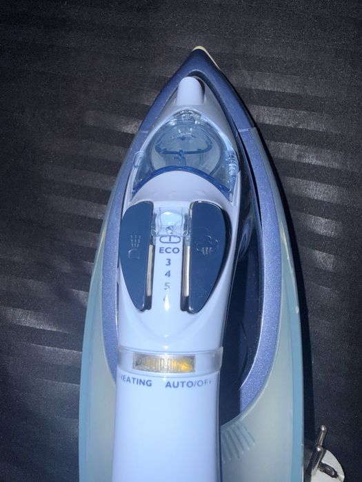 Fier de călcat Philips model Azur folosit