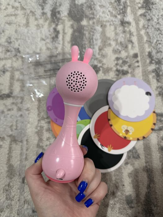 Продам интерактивную игрушку зайчик Alilo