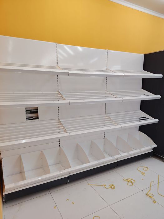 Металический стелажи для магазинов