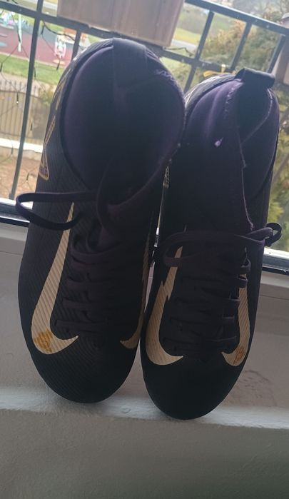 Ghete fotbal Nike mărimea 37 - preț fix