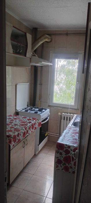 inchiriez apartament cartier Vest tulcea