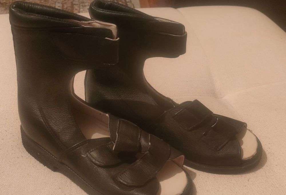 Продам обувь артспеди, еские