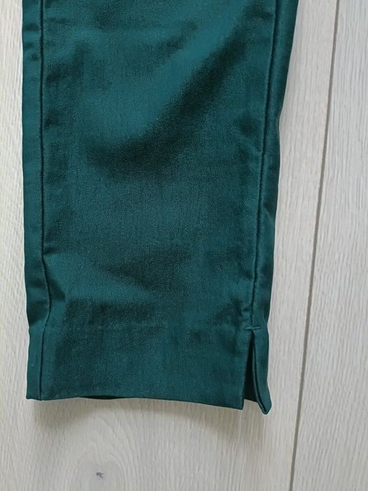Vând pantaloni de vara office
