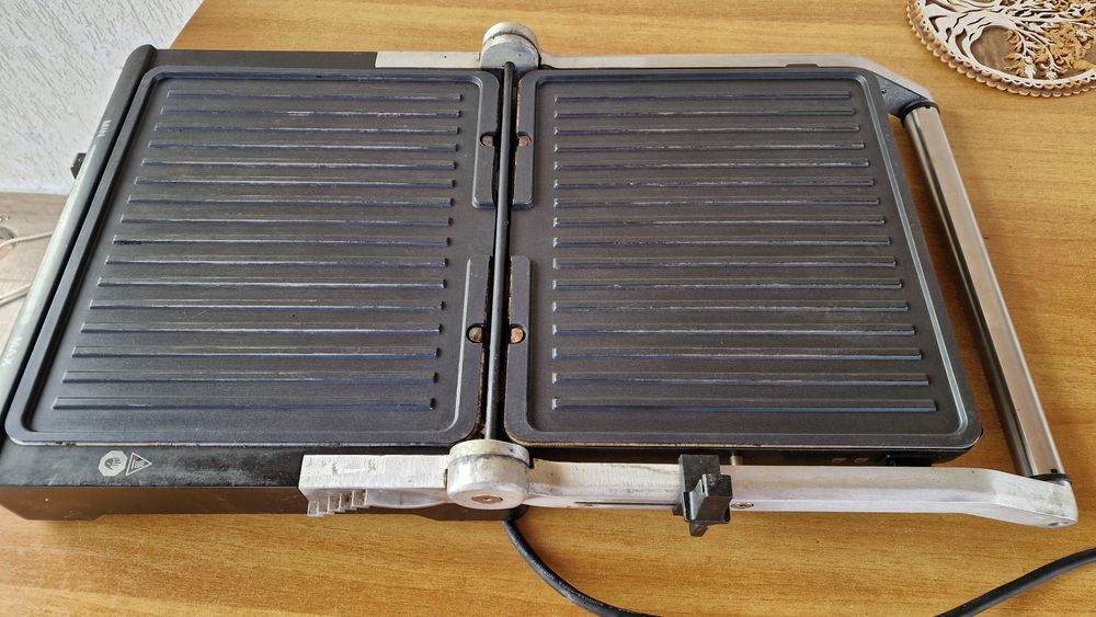 Gratar electric Star-light 2000w cu ambele gratare detasabile