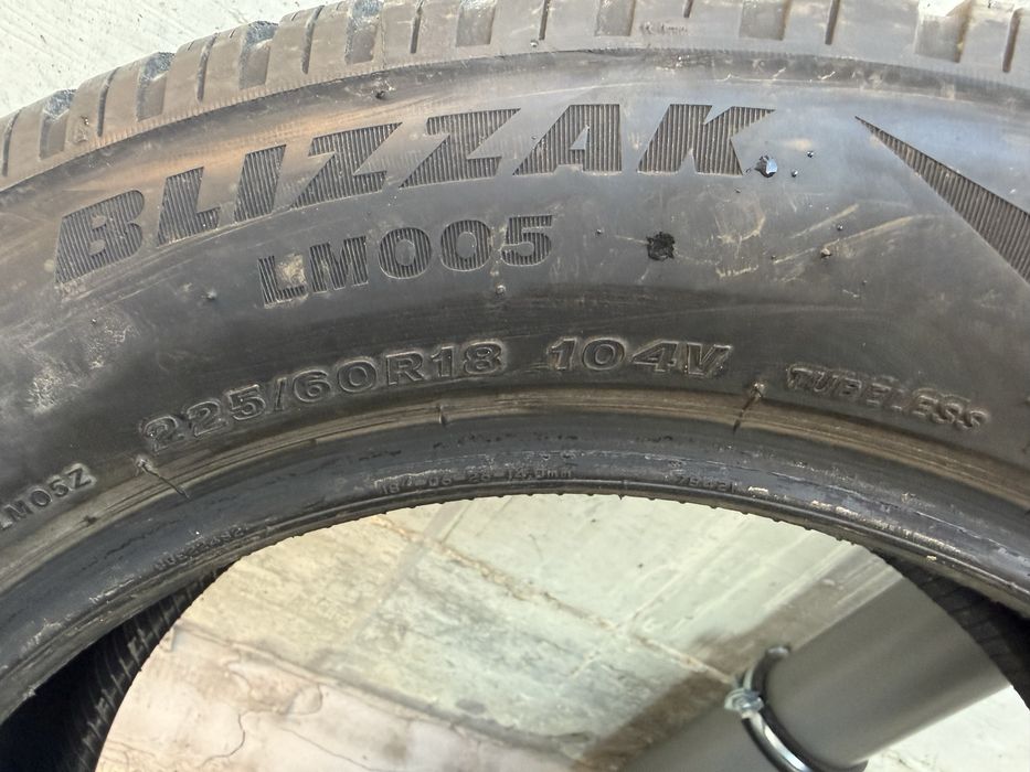 Продавам 4 броя зимни гуми 225, 60,18 Bridgestone BLIAZAK 05