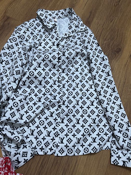 Продам пакет одежды за 3000