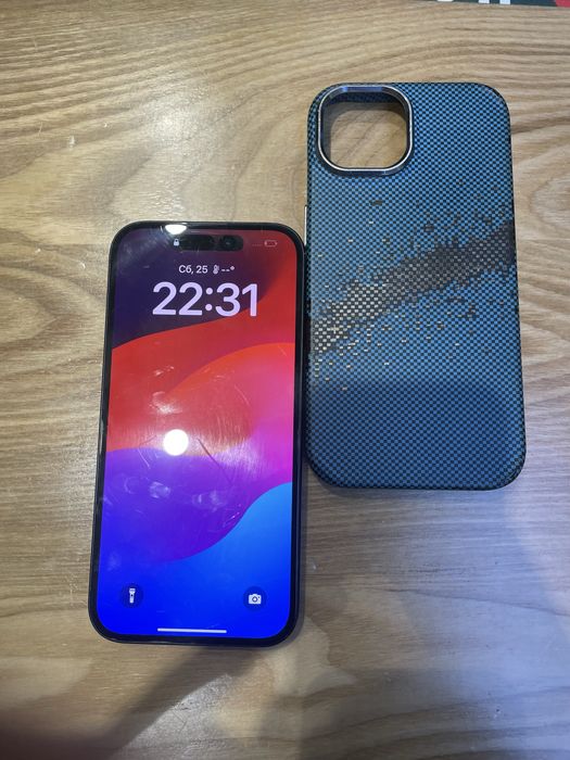 Айфон 15 в идеальном состояний