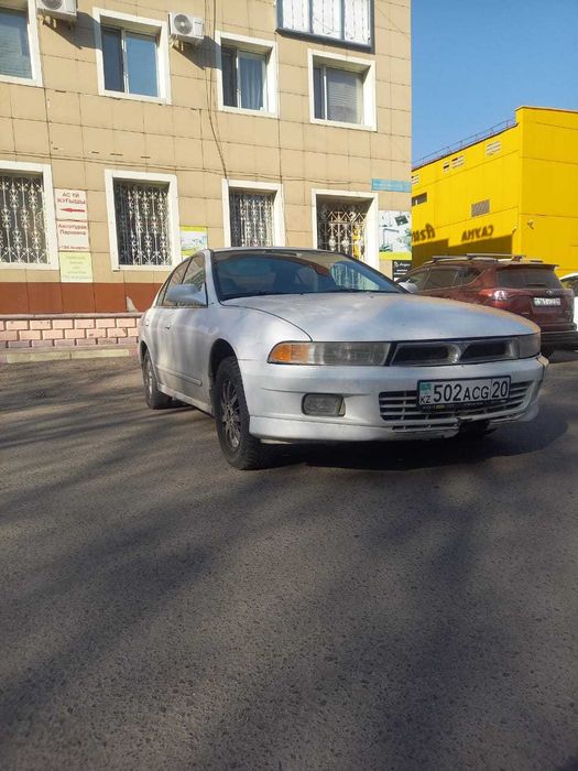 Mitsubishi Galant 2003