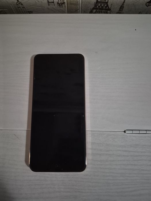 Телефон Vivo Y 28
