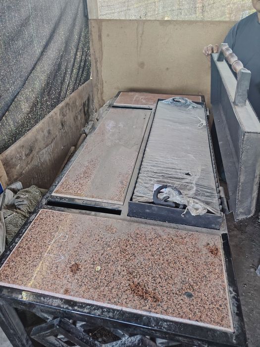 Мангал с гранитным столом