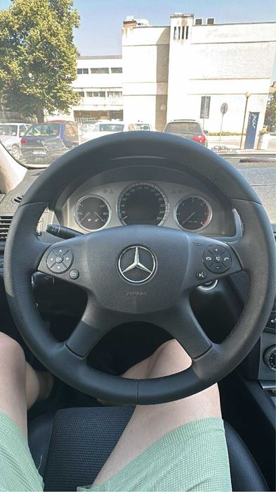 Mercedes C220 170 коня фул екстра голяма навигация
