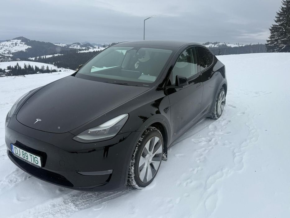 Tesla Model Y LR AWD 2023 | TVA deductibil | 2 x roti (vara+iarna)