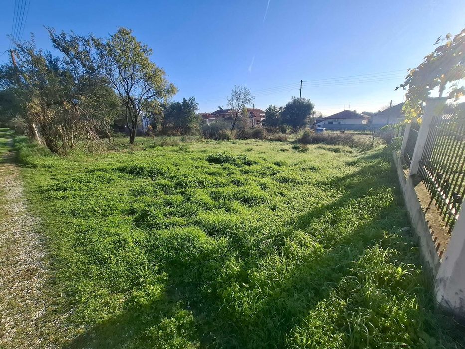 Продава се парцел в регулация с площ 228 м2 в Аспровалта, Гърция