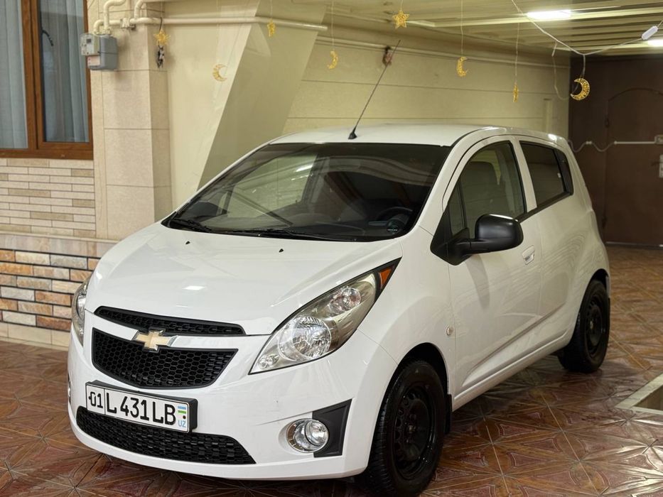 Spark Sotiladi 2015 yil Kraska Top Tozza