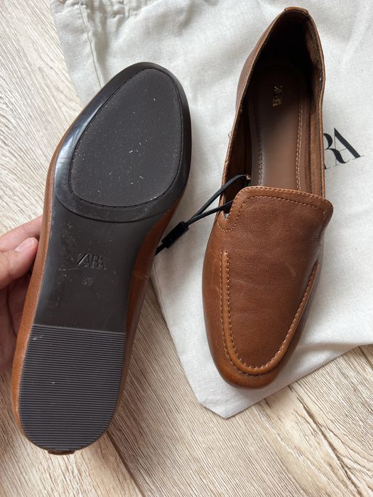 Продам кожанные лоферы ZARA