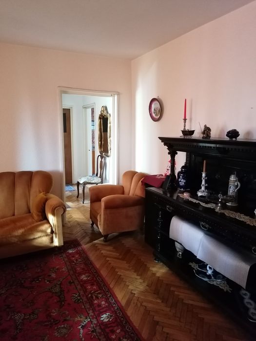 Apartament 3 camere mobilat - direct proprietar
