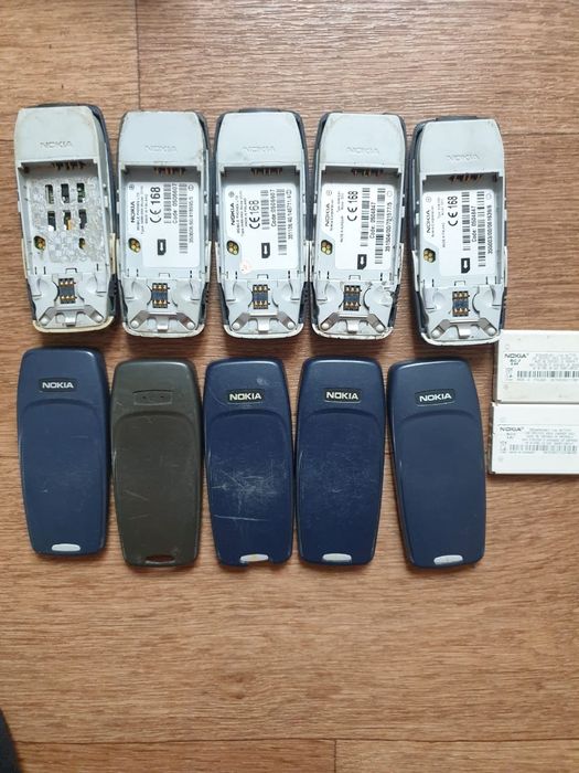 Nokia 3310 4шт требует ремонта
