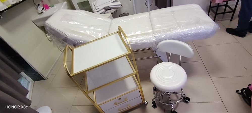 Кушетка для косметологических продцедур. Для Лешмейкер