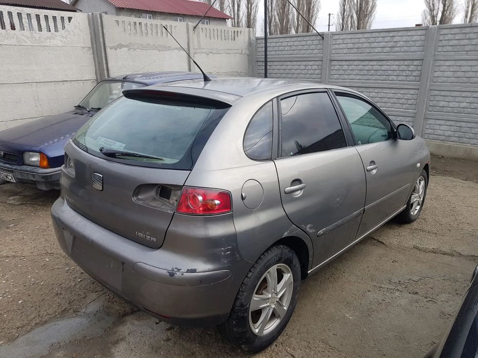 Dezmembram Ibiza 2004 USA DREAPTA FATA/USA DREAPTA SPATE/CAPOTA FATA