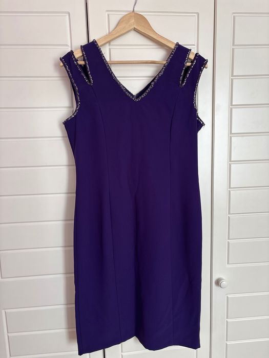 Дамска рокля - средна дължина